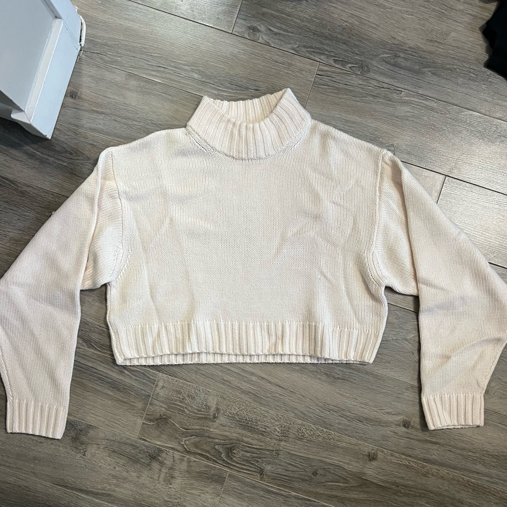 Wilfred Free Cropped Mock Neck Sweater